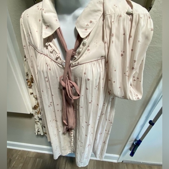 Free People blush color with darker color hearts and tie. NEW - Picture 4 of 5